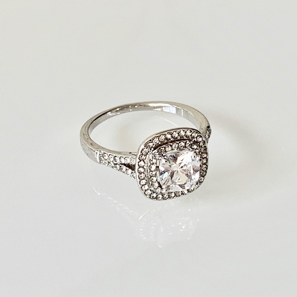 Double Halo Crystal Center Ring Charter Club size8